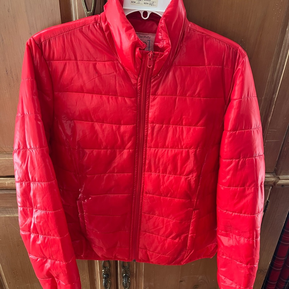 Solid Red Womens Puffer Jacket. Large. Polyester. - image 6